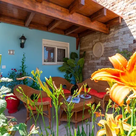 Posidonia Luxury Kolympia Villa *