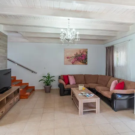Вилла Posidonia Luxury Kolympia Колимбия