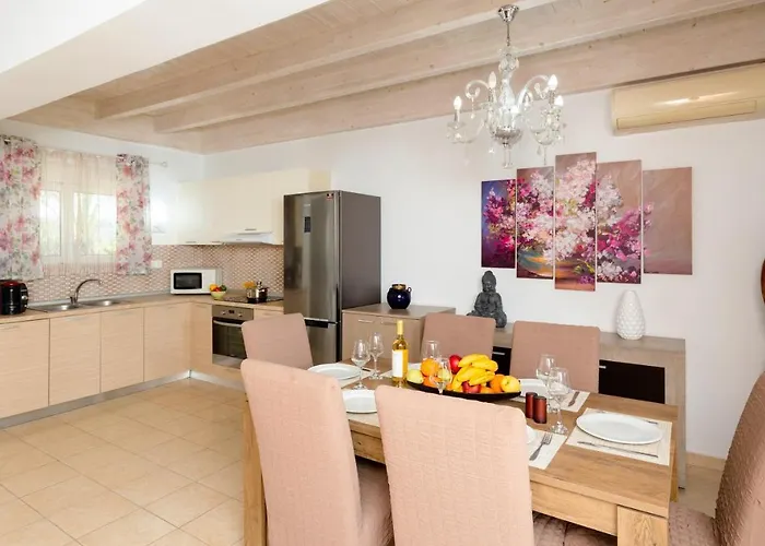 Posidonia Luxury Kolympia